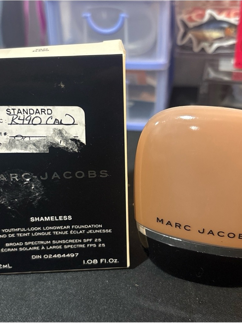 Marc Jacobs Shameless Foundation - Natural Beige Tan R490